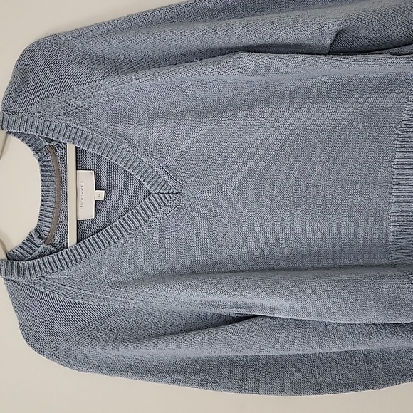 BROCHU WALKER Pia V-Neck Light Blue Size Medium - Picture 12 of 17